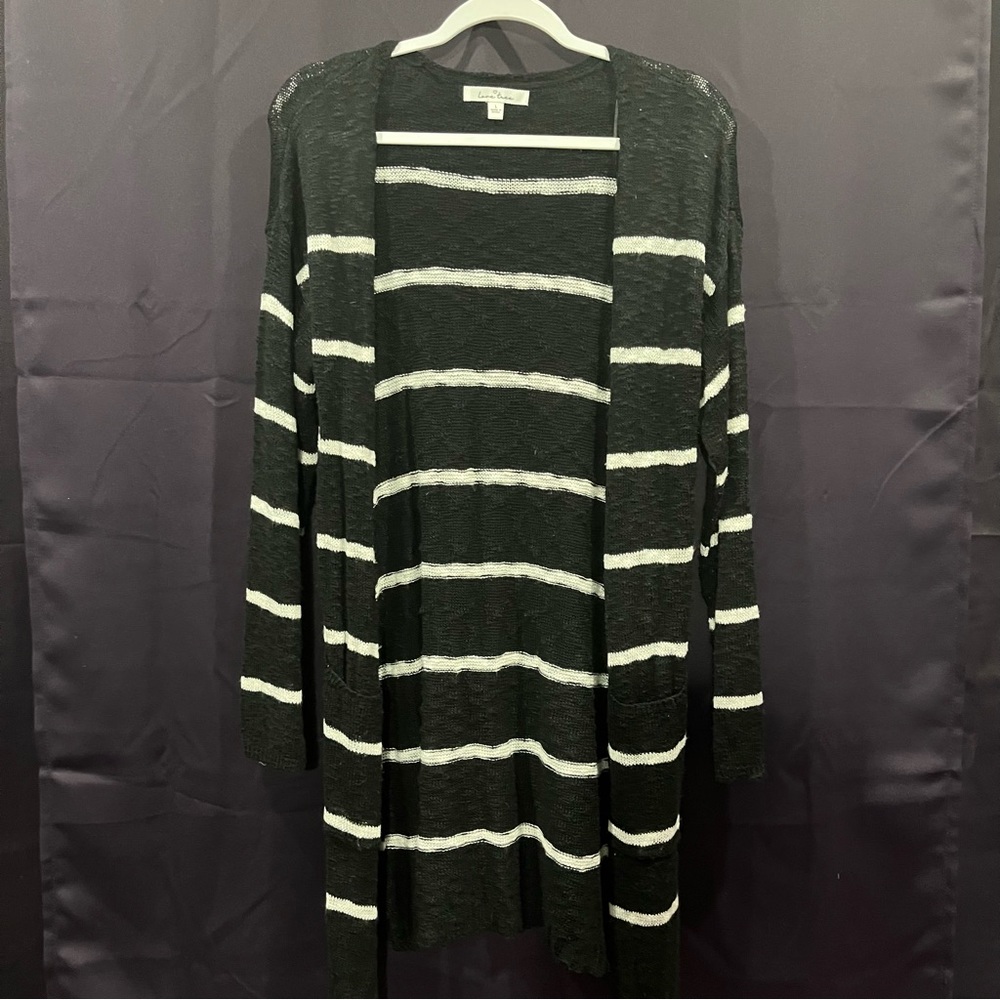 Love Tree black & white cardigan Sz L